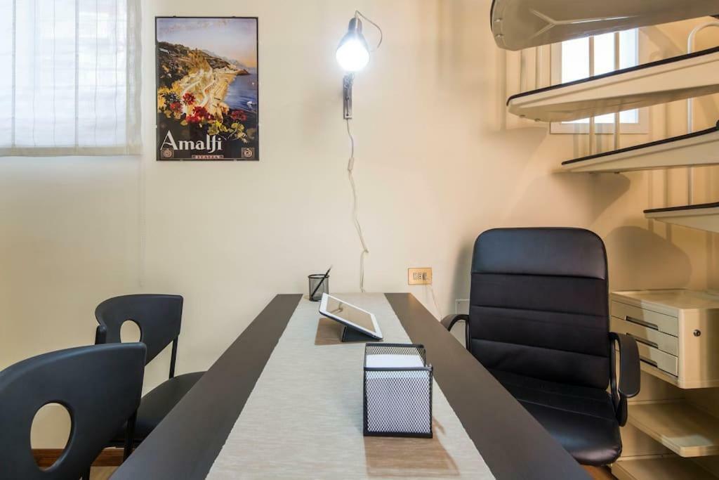 Bilocale In Centro Apartment ซาแลร์โน ภายนอก รูปภาพ