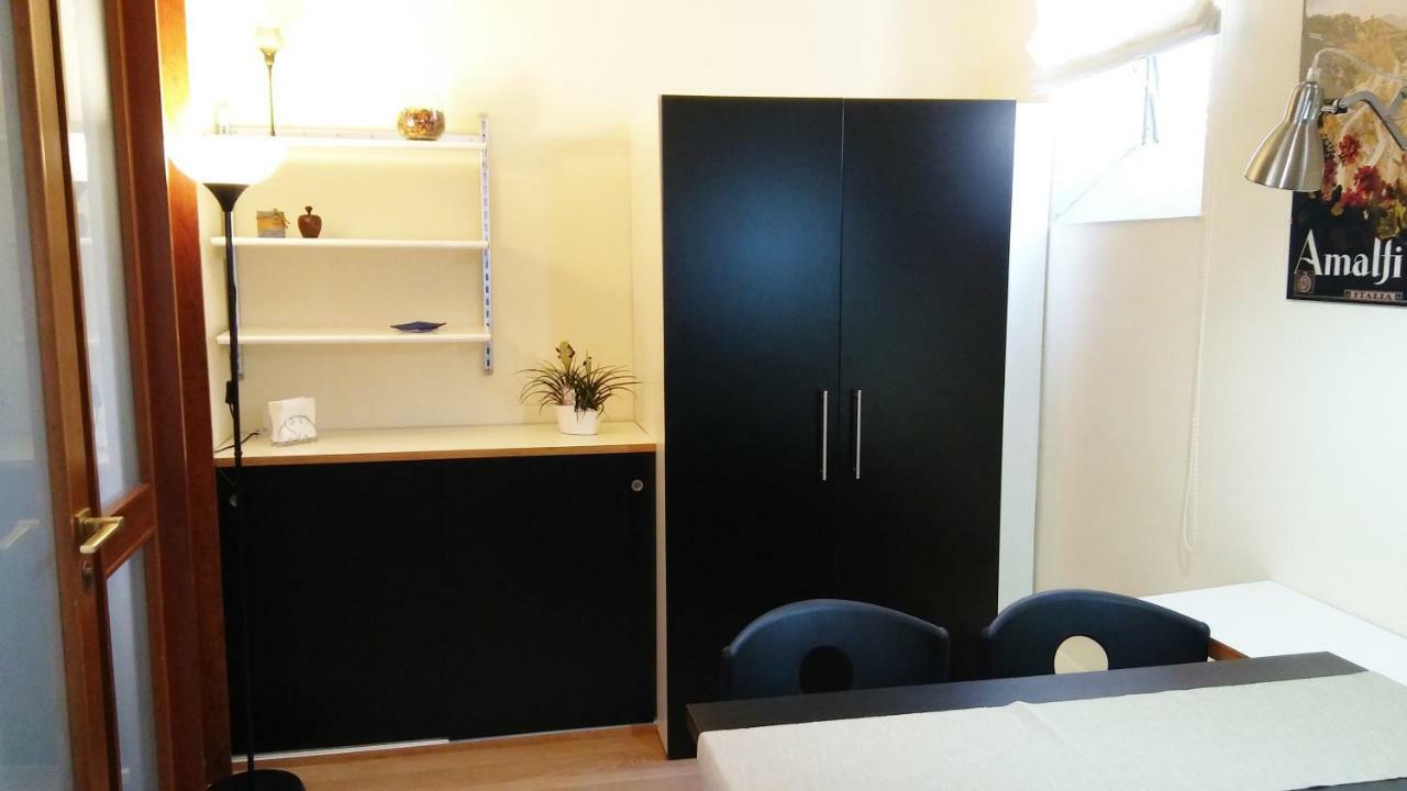 Bilocale In Centro Apartment ซาแลร์โน ภายนอก รูปภาพ