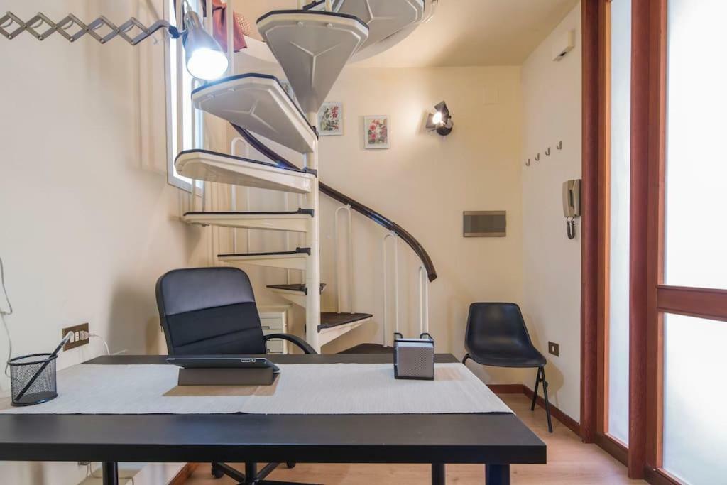 Bilocale In Centro Apartment ซาแลร์โน ภายนอก รูปภาพ